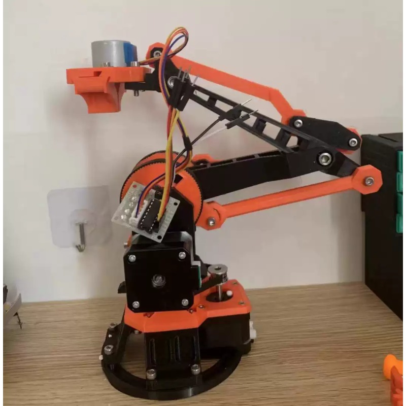 3D Printing Robot Arm - Universe Grocery Store Four Axis Robot