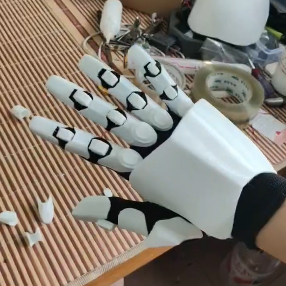 Mechanical Gloves, Made from 3 - 3D Printing Material 评论和价格