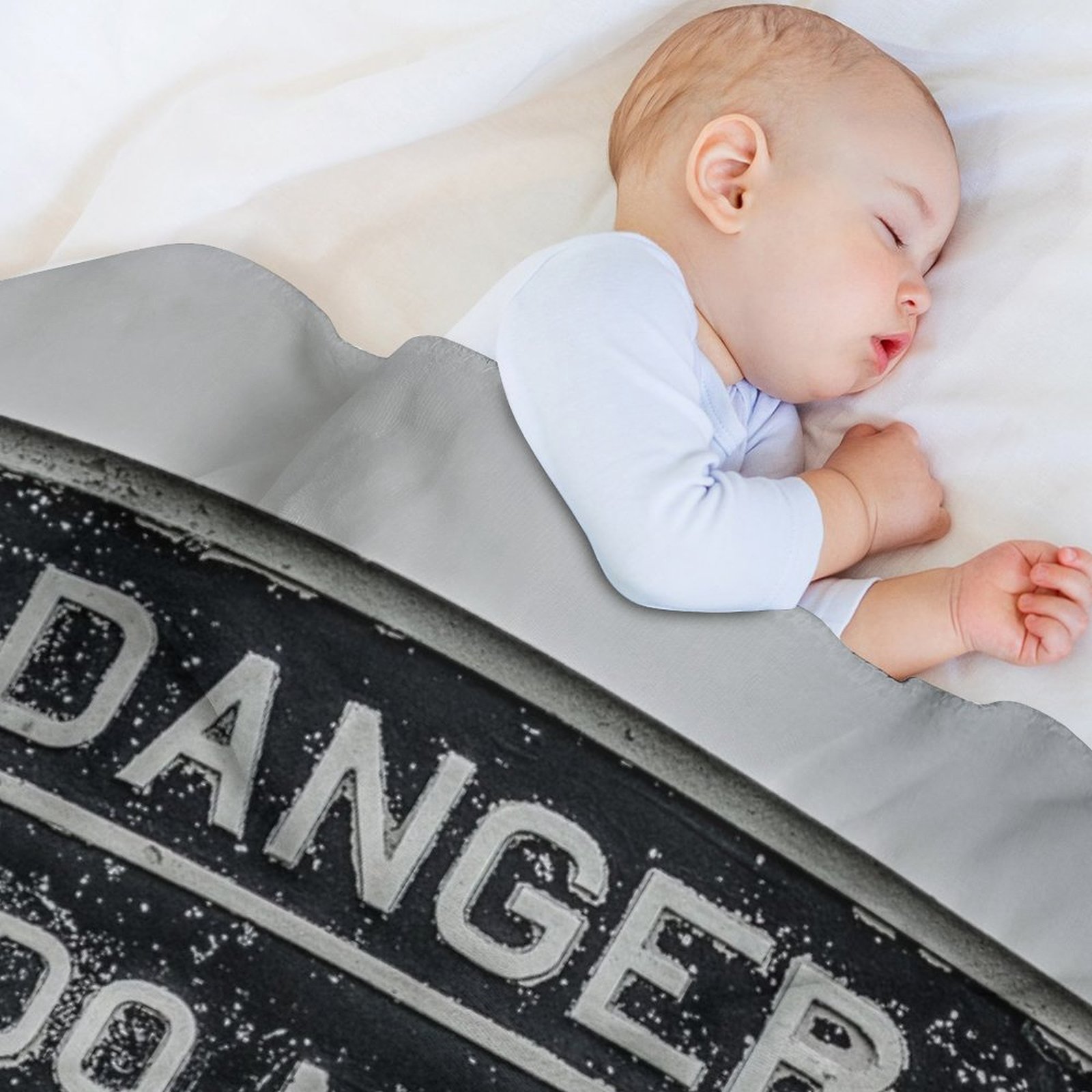 Danger Zone Throw Blanket Kid' - 3D Printing Zone 评论和价格